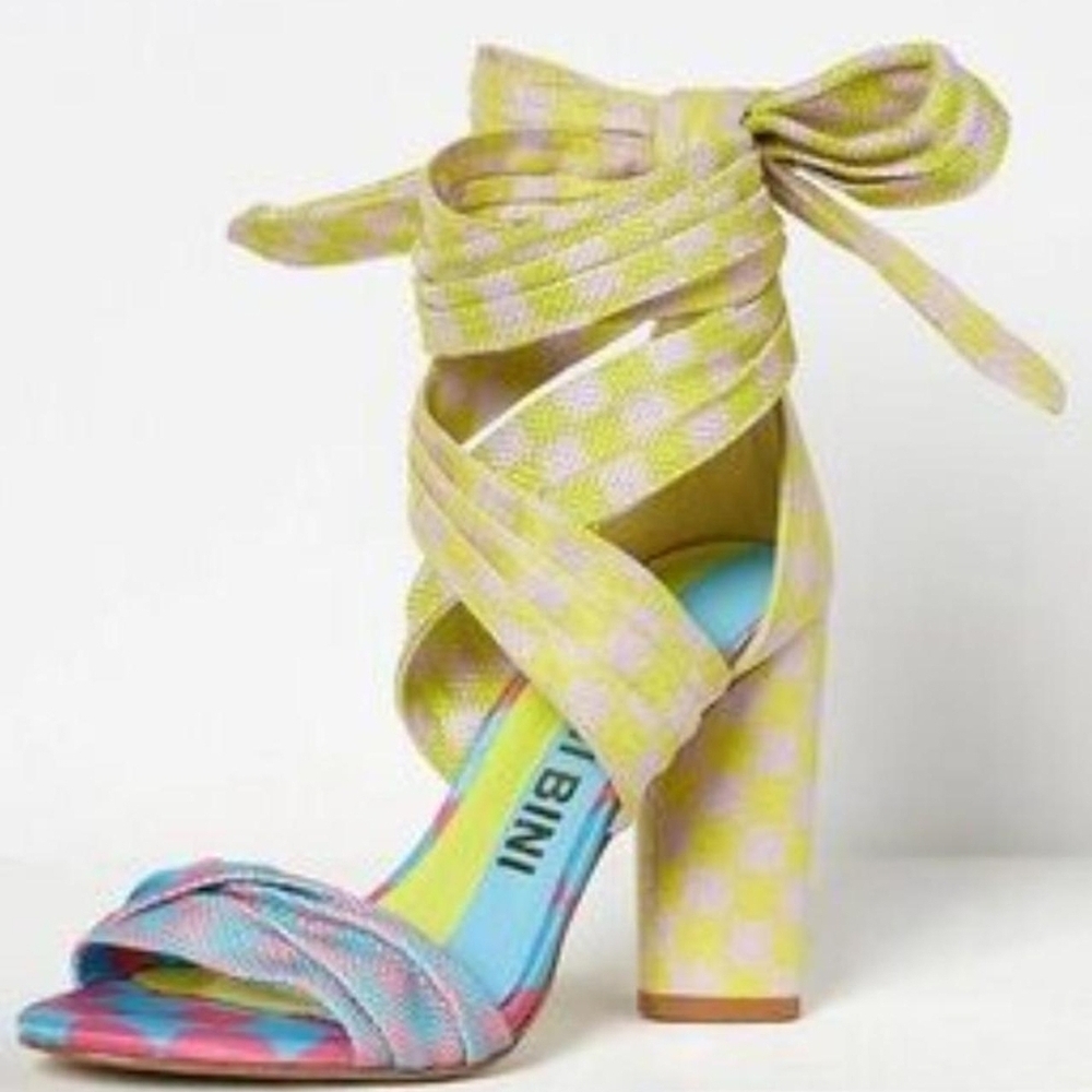 Gianni Bini Astraah checkered Ankle wrap Block heels in size 7m. Brand new w/o b